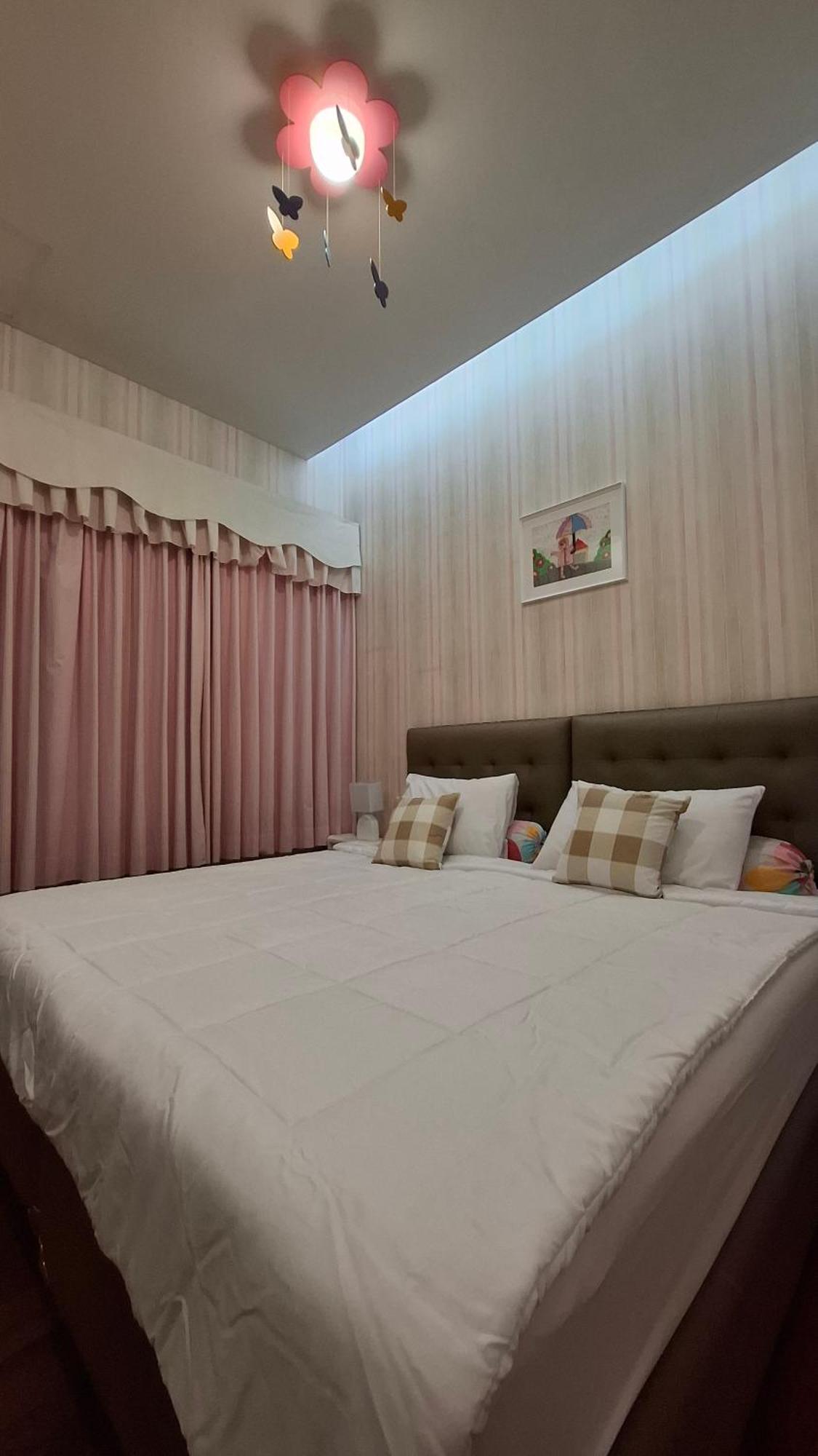 Casa Ciumbuleuit - Spacious 3 Beds Townhouse Bandung
