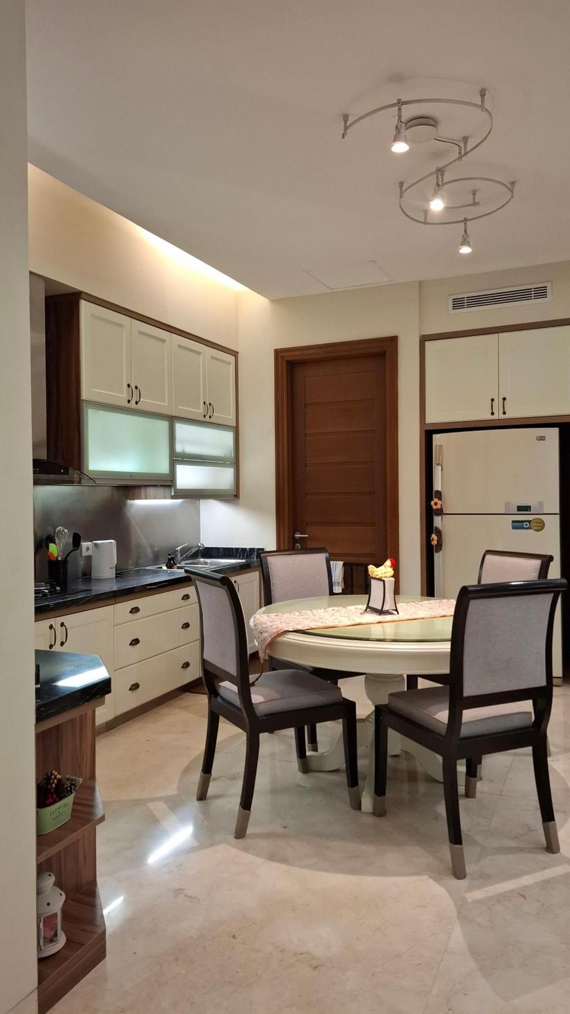 Apartemen Casa Ciumbuleuit - Spacious 3 Beds Townhouse
