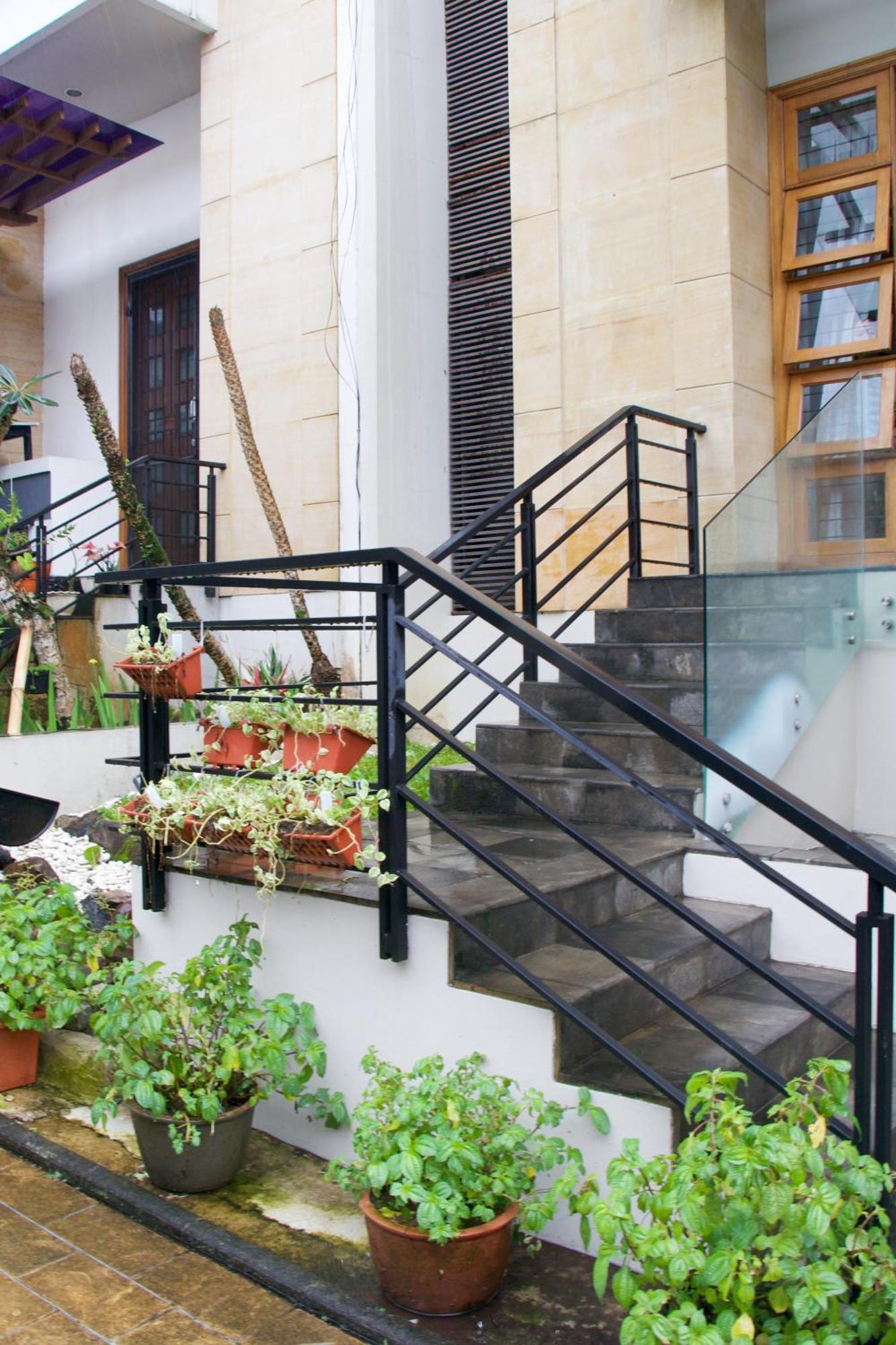 Casa Ciumbuleuit - Spacious 3 Beds Townhouse *